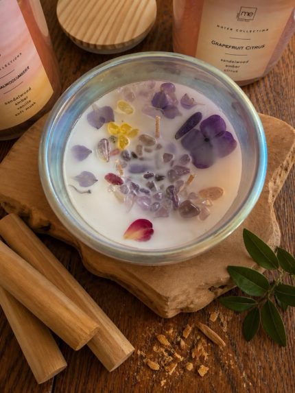 Hand-poured 16 oz Teak & Sandalwood candle made with coconut apricot wax, featuring a warm woodsy fragrance with rich teakwood and smooth sandalwood notes for a cozy, sophisticated ambiance.
